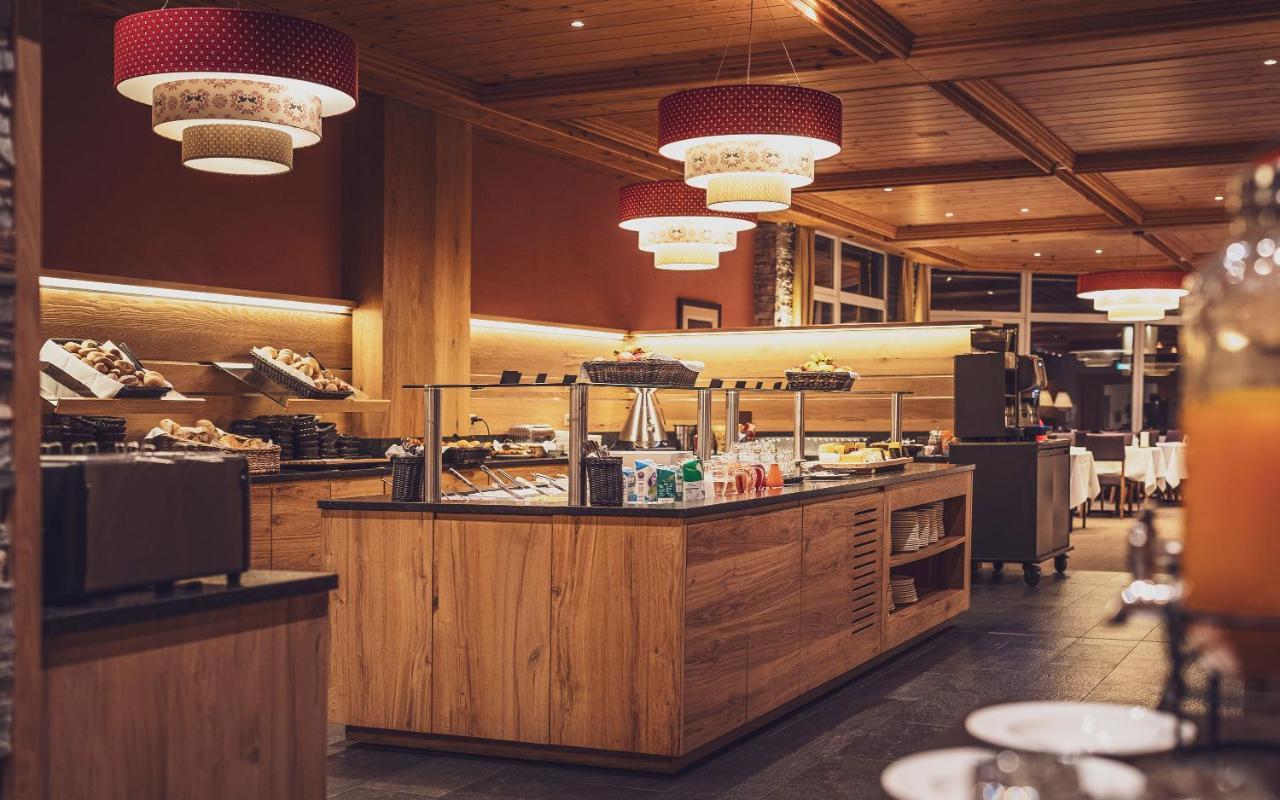 Mountain Plaza Hotel Davos Bagian luar foto
