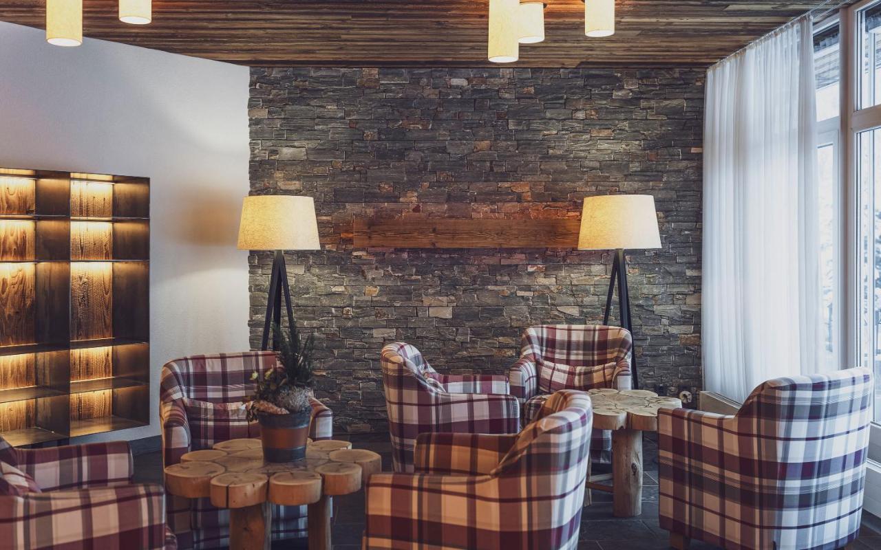 Mountain Plaza Hotel Davos Bagian luar foto