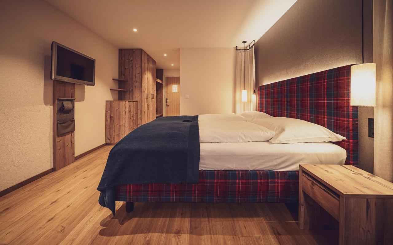 Mountain Plaza Hotel Davos Bagian luar foto