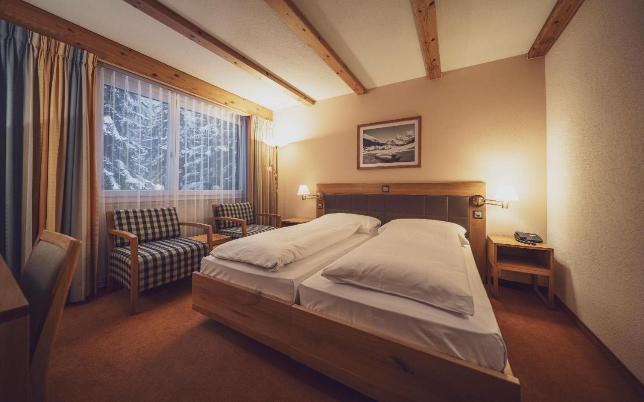 Mountain Plaza Hotel Davos Bagian luar foto