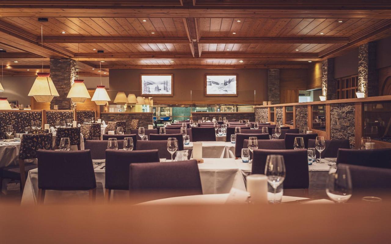 Mountain Plaza Hotel Davos Bagian luar foto