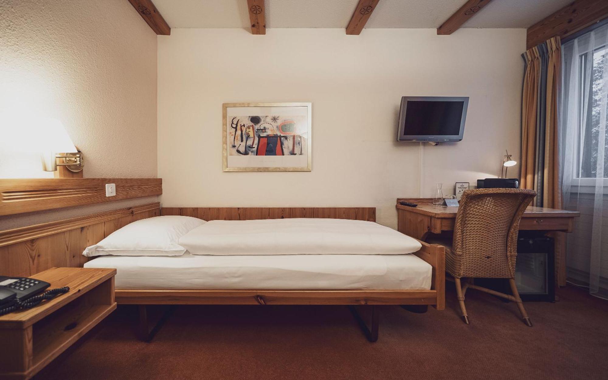 Mountain Plaza Hotel Davos Bagian luar foto