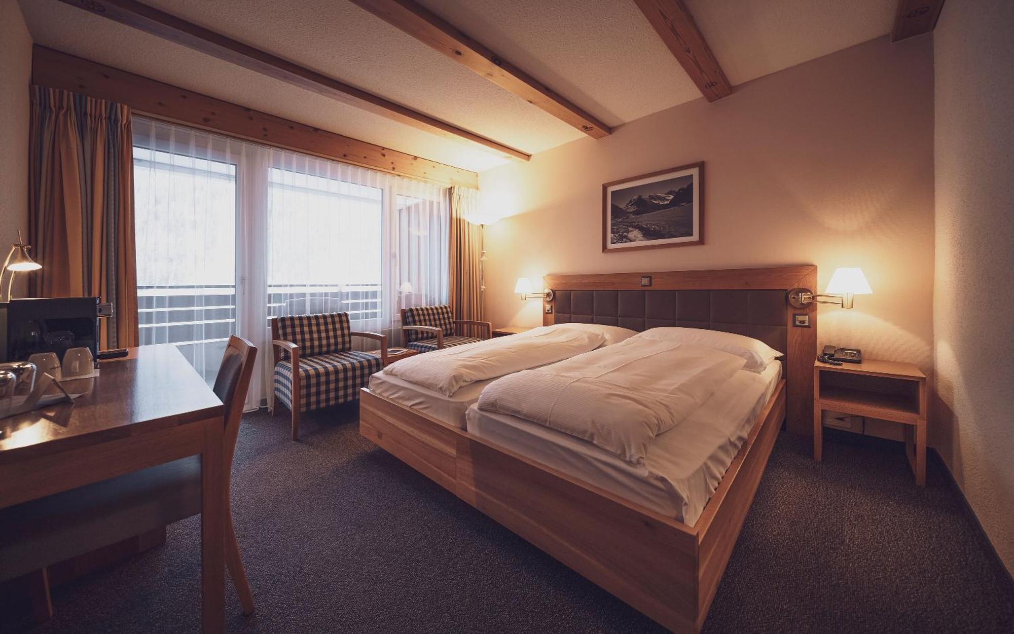 Mountain Plaza Hotel Davos Bagian luar foto