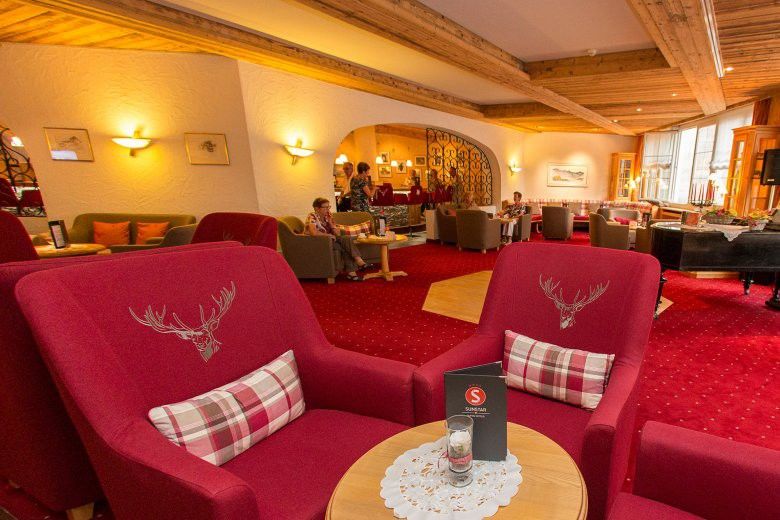 Mountain Plaza Hotel Davos Bagian luar foto