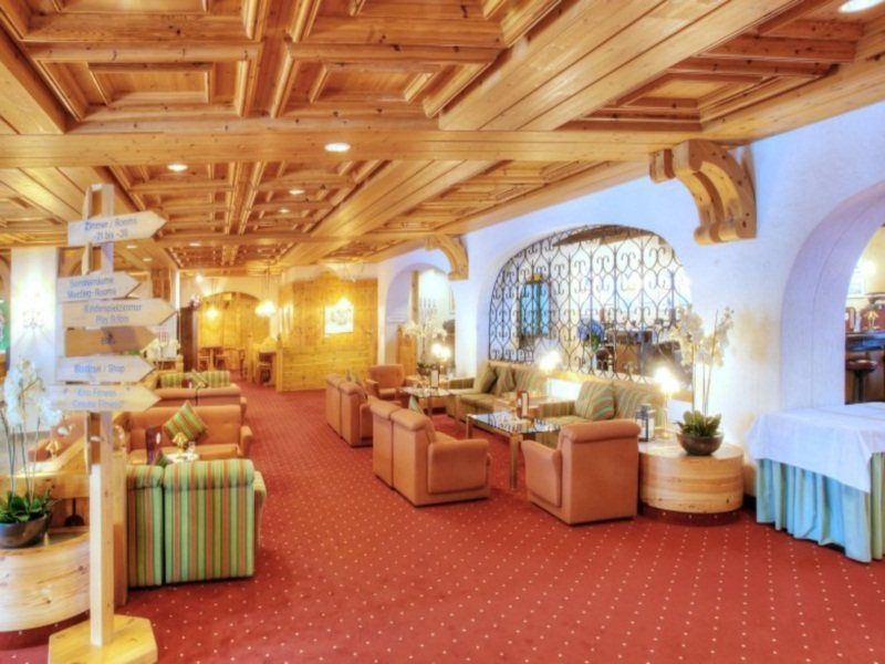 Mountain Plaza Hotel Davos Bagian luar foto